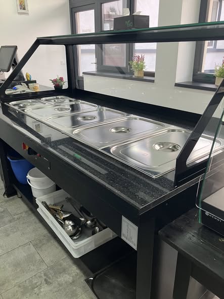 Vitrina Calda - Imagine 2