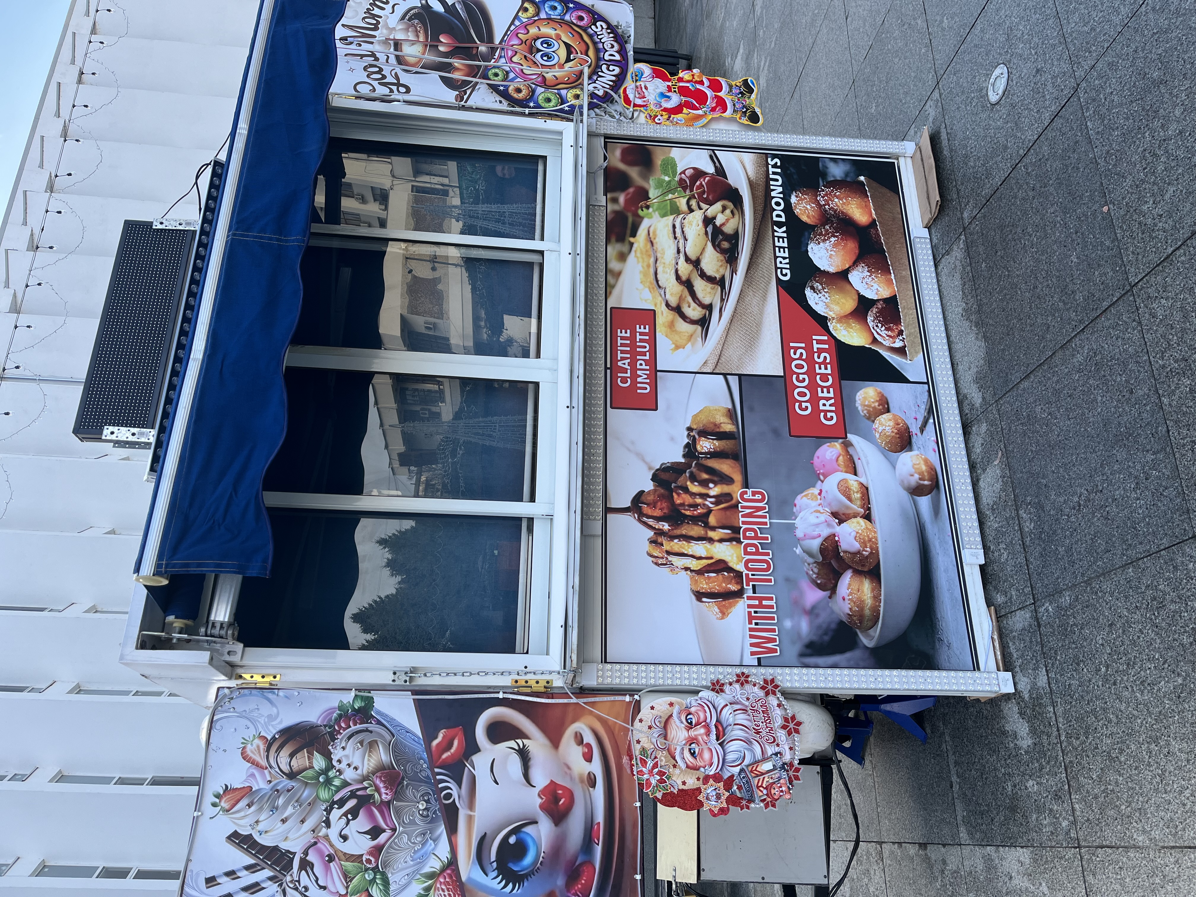 Schimb sau vând rulota fast food truk Pentru sezonul de vară/iarna  Acte la zii , fiscal pe loc . - Imagine 5