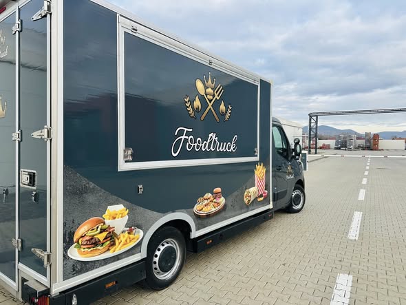 Food Truck Renault Master – Bucătărie mobilă complet echipată pizza burgeri - Imagine 6