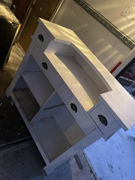 Pult ,recepție ,birou