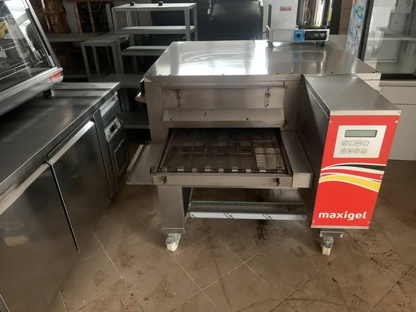 Mioara si Robert Alexe