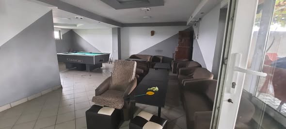 Vând sau închiriez  spațiu comercial dotat  - Imagine 5