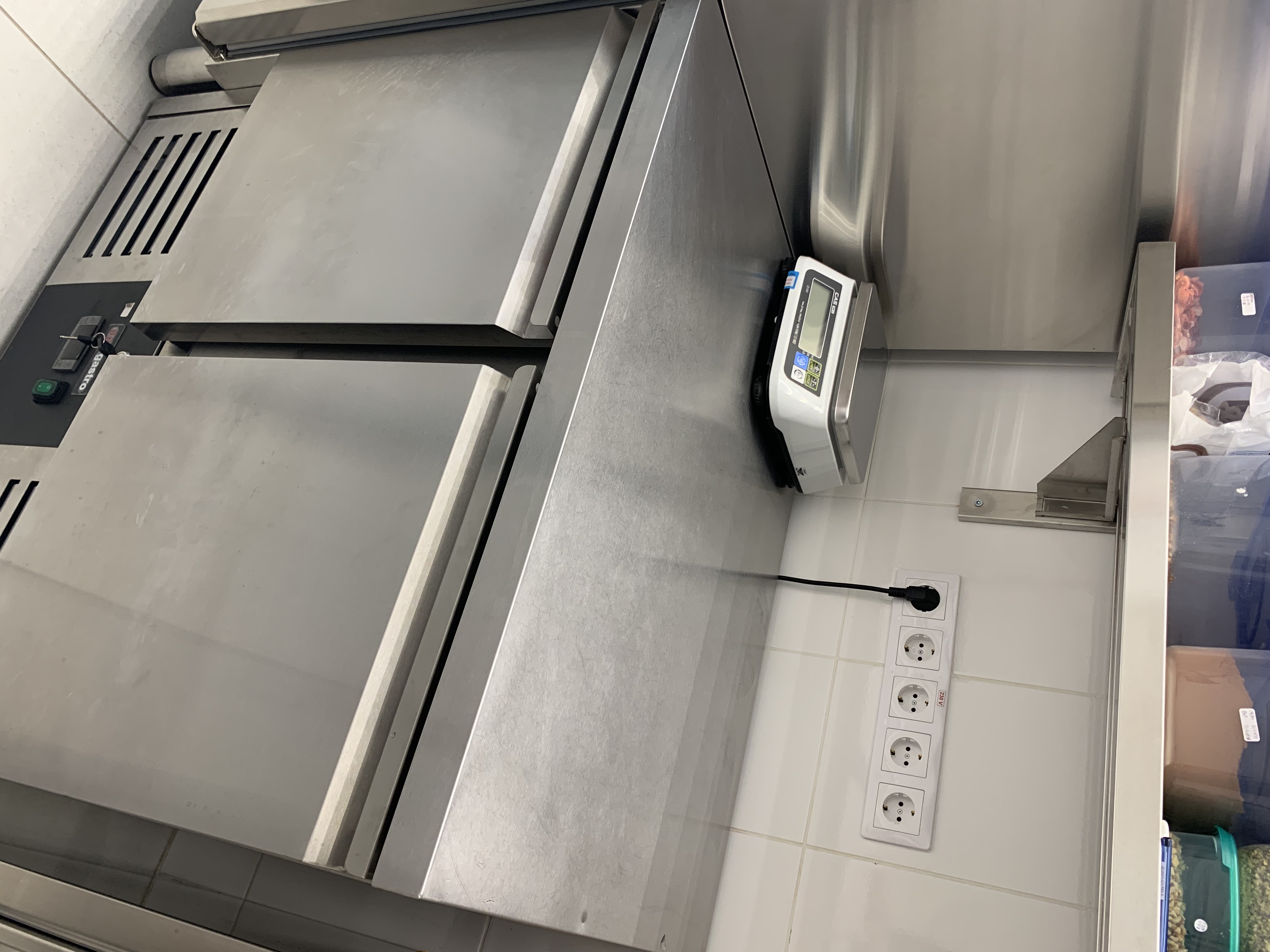 masă de lucru rece ECO - 0,9 x 0,7 m - 2 uși