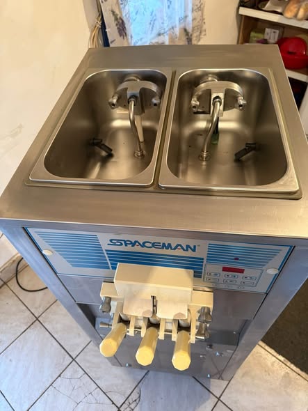 Masina de inghetata Spaceman - Imagine 2