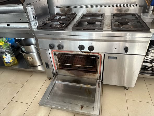 Aragaz profesional pe gaz