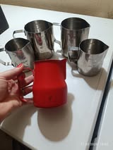 Căni spumat 5 buc -  200  lei