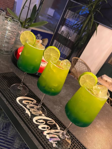 Diverse modele pahare- Limonadă/cocktailuri - Imagine 4