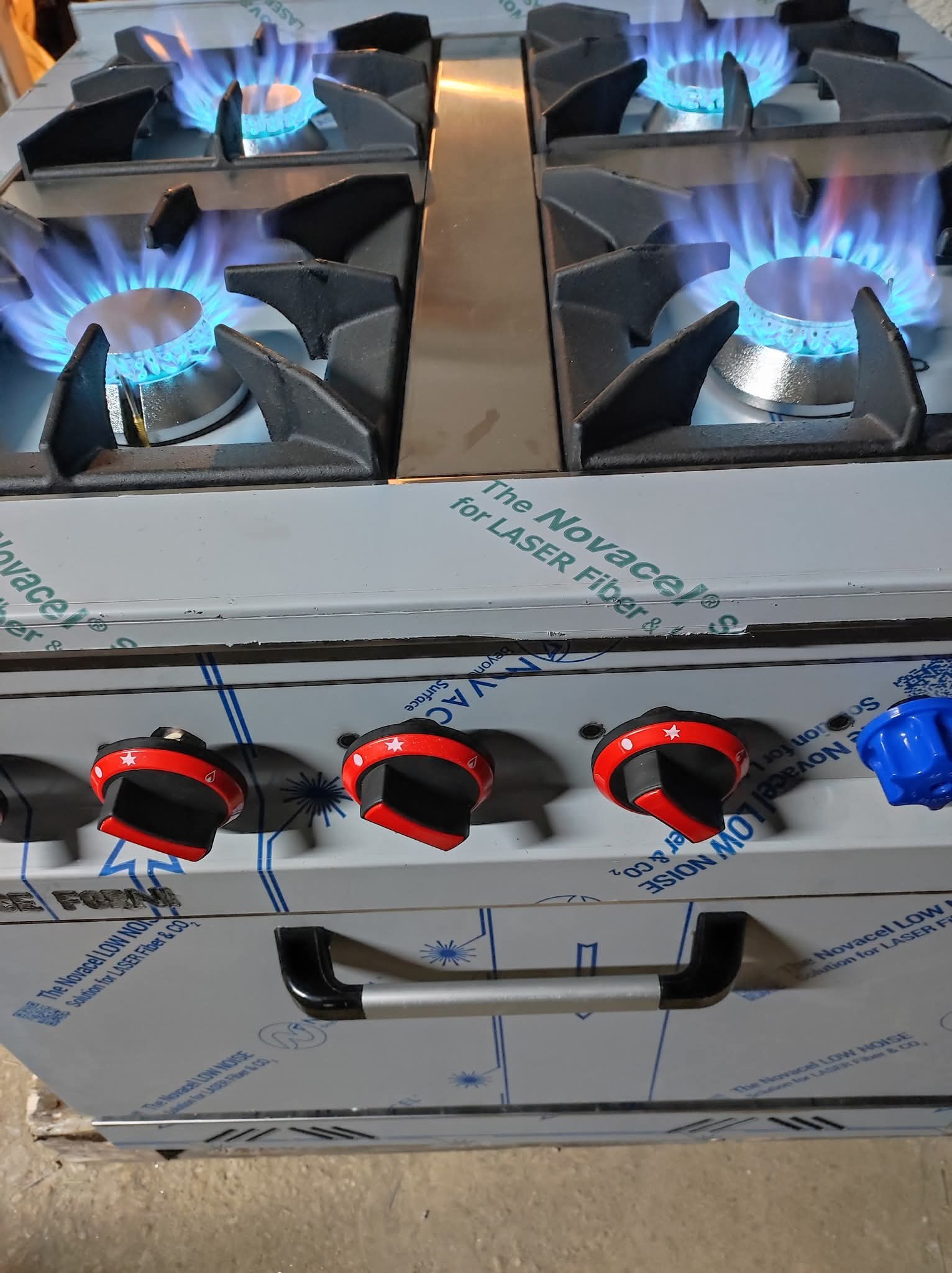 Aragaz Profesional 4,6 ochiuri cu Cuptor Vatra Samotat Gaz