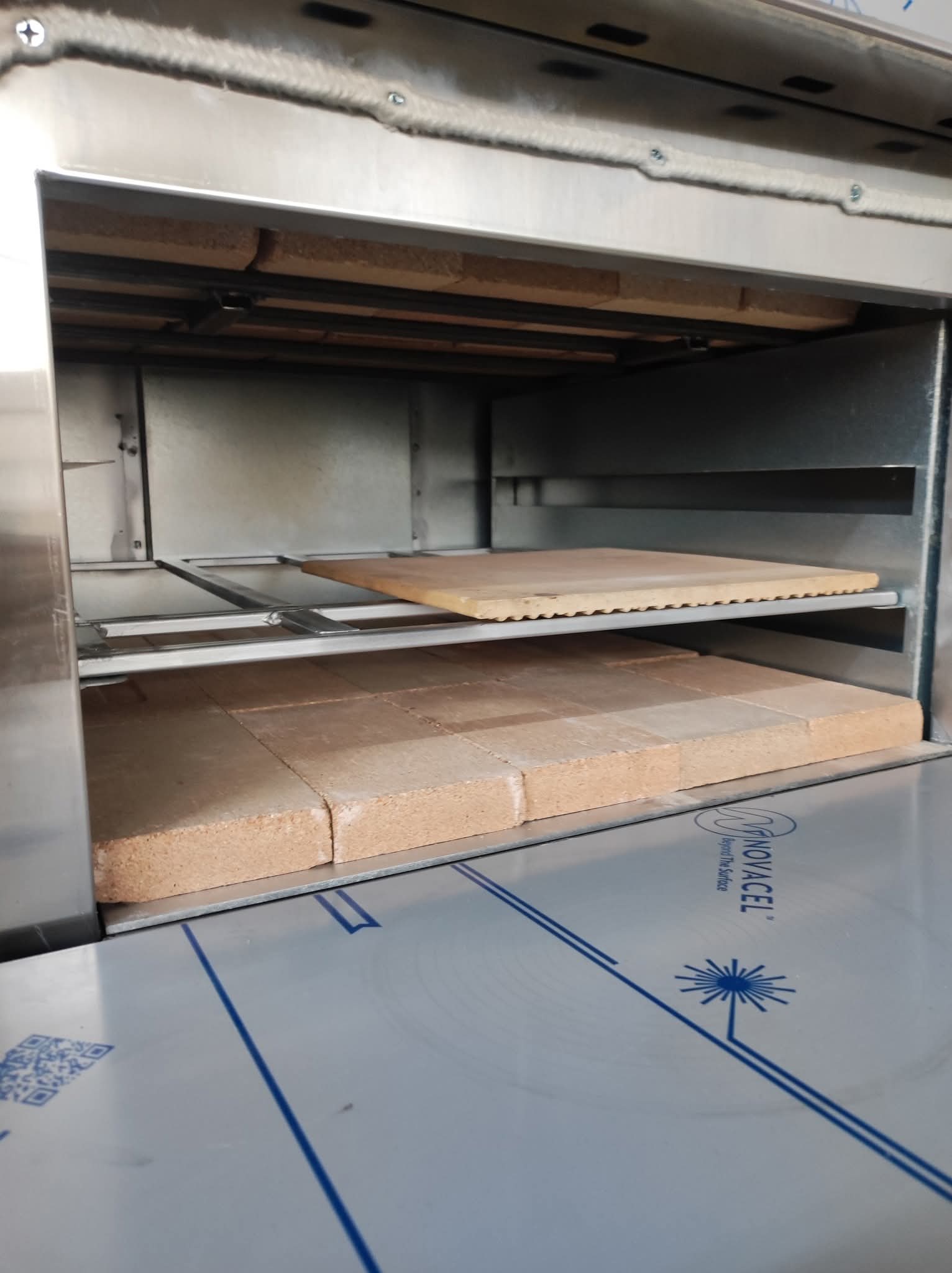 Aragaz Profesional 4,6 ochiuri cu Cuptor Vatra Samotat Gaz - Imagine 2