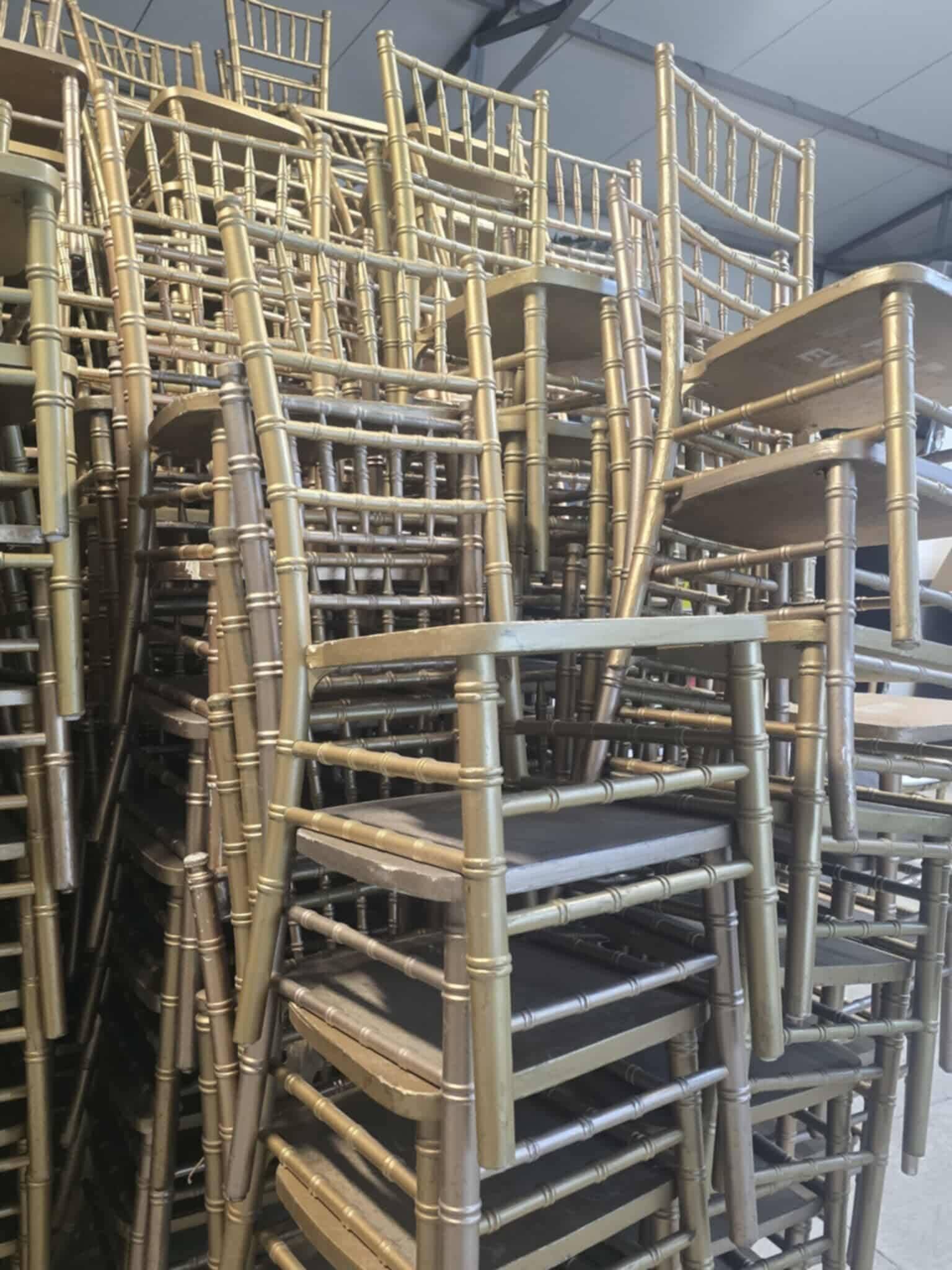 Scaune chiavari lemn