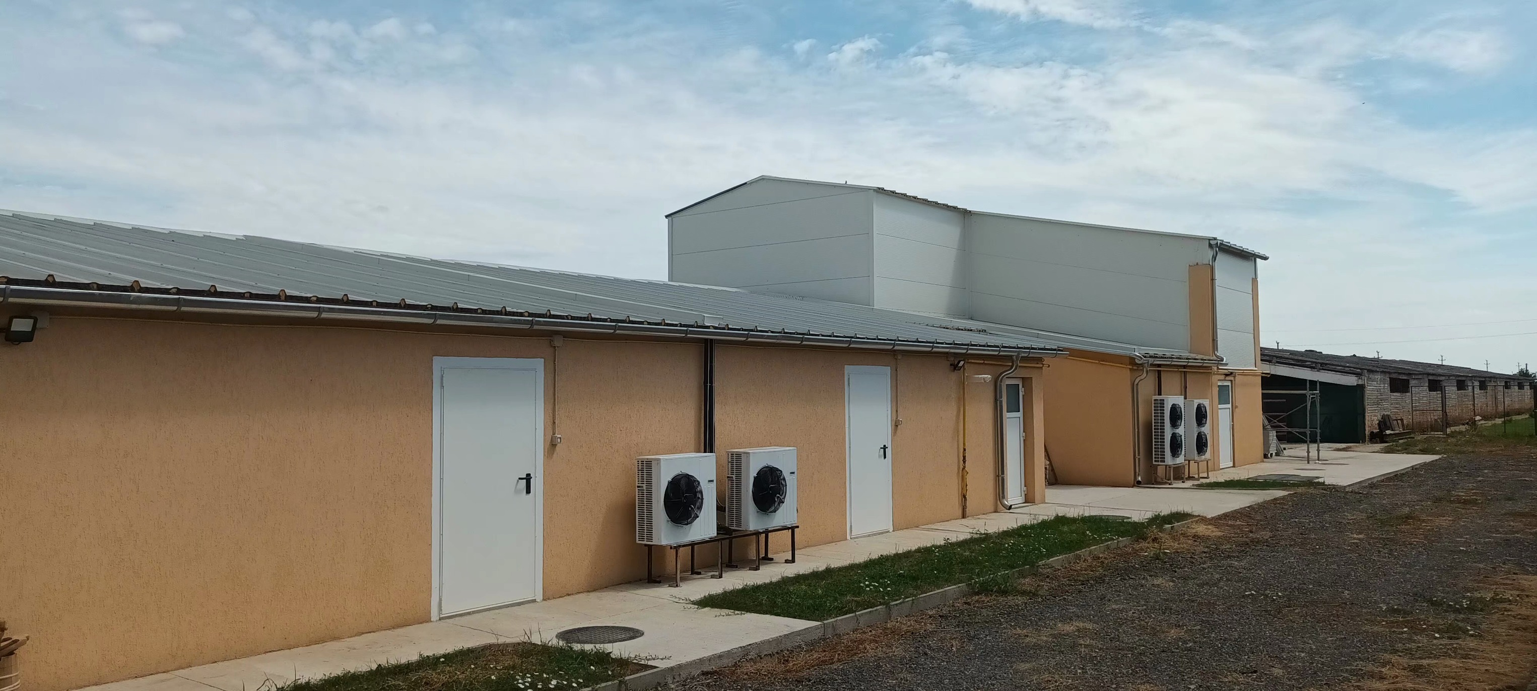 Carmangerie NOUĂ cu Abator- Investiție în industria cărnii - Imagine 2