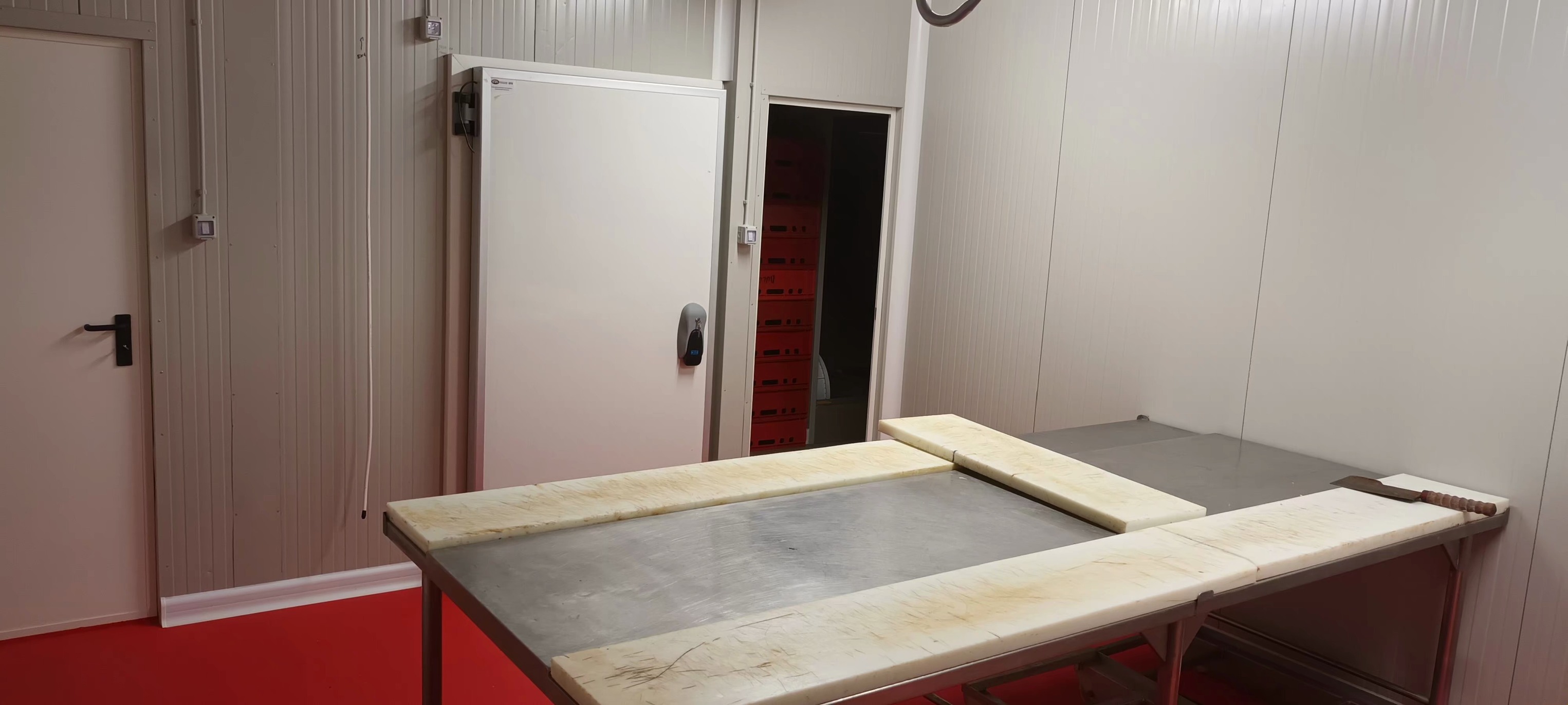 Carmangerie NOUĂ cu Abator- Investiție în industria cărnii - Imagine 5