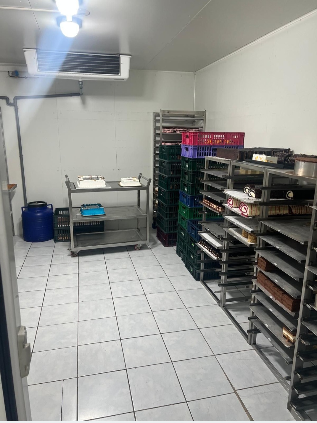 Închiriez sau Vând spațiu Laborator Cofetarie&Catering 310mp - Imagine 4