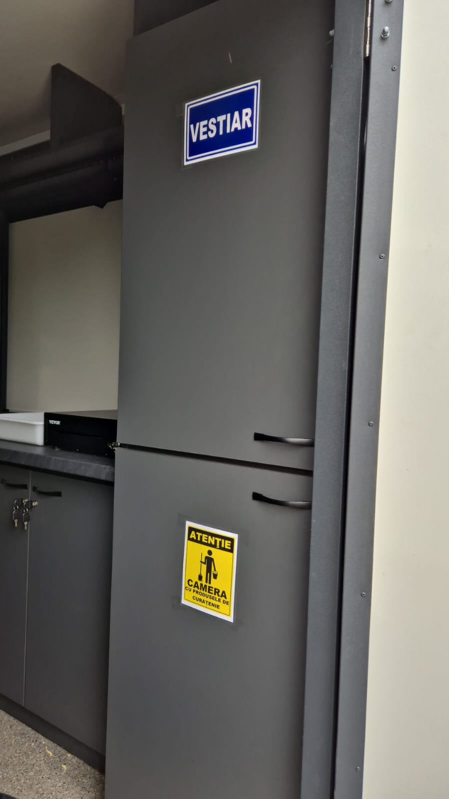 Rulota food truck full echipată  - Imagine 2