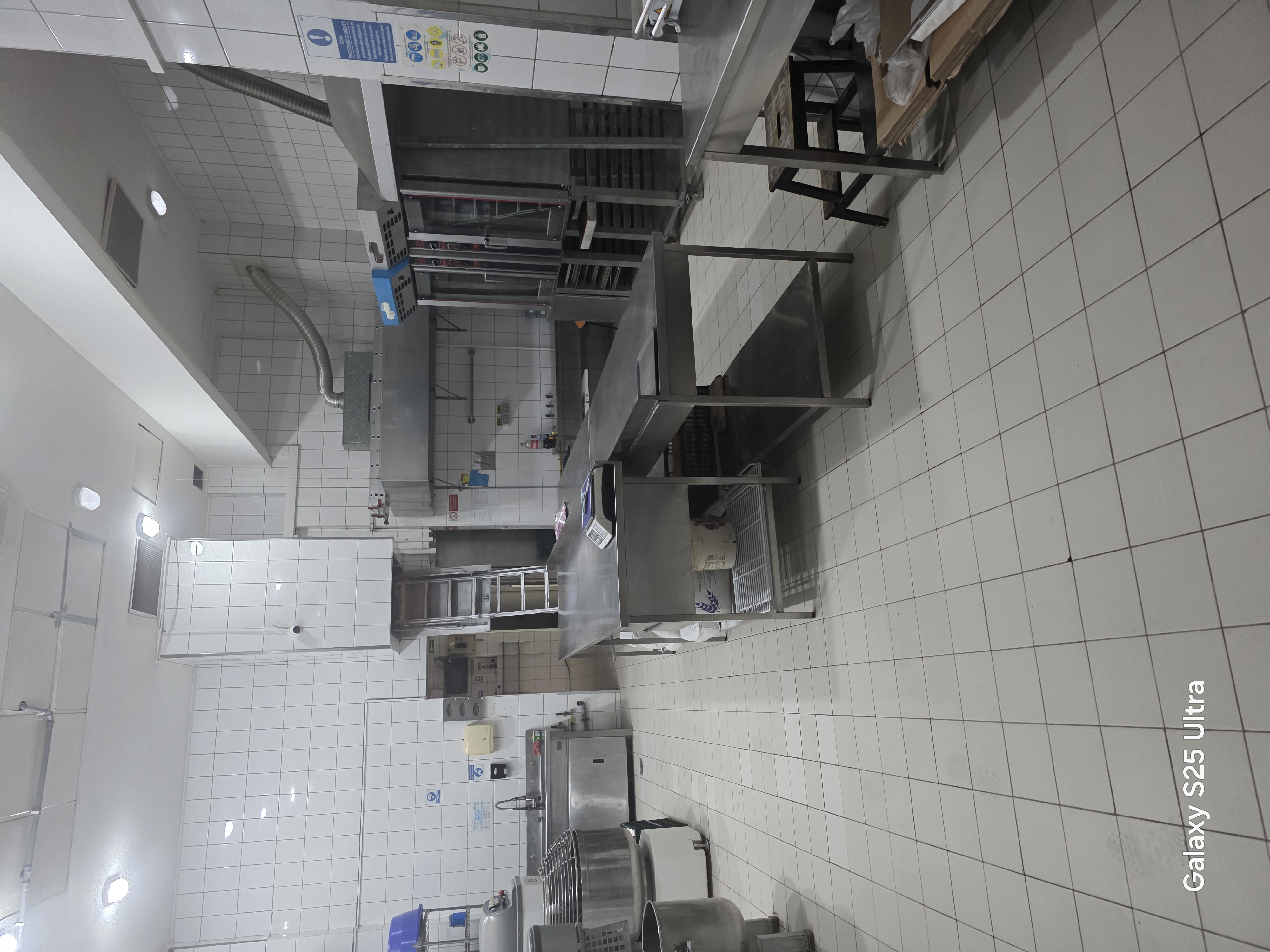 Închiriez sau Vand spațiu Laborator Cofetarie& Catering