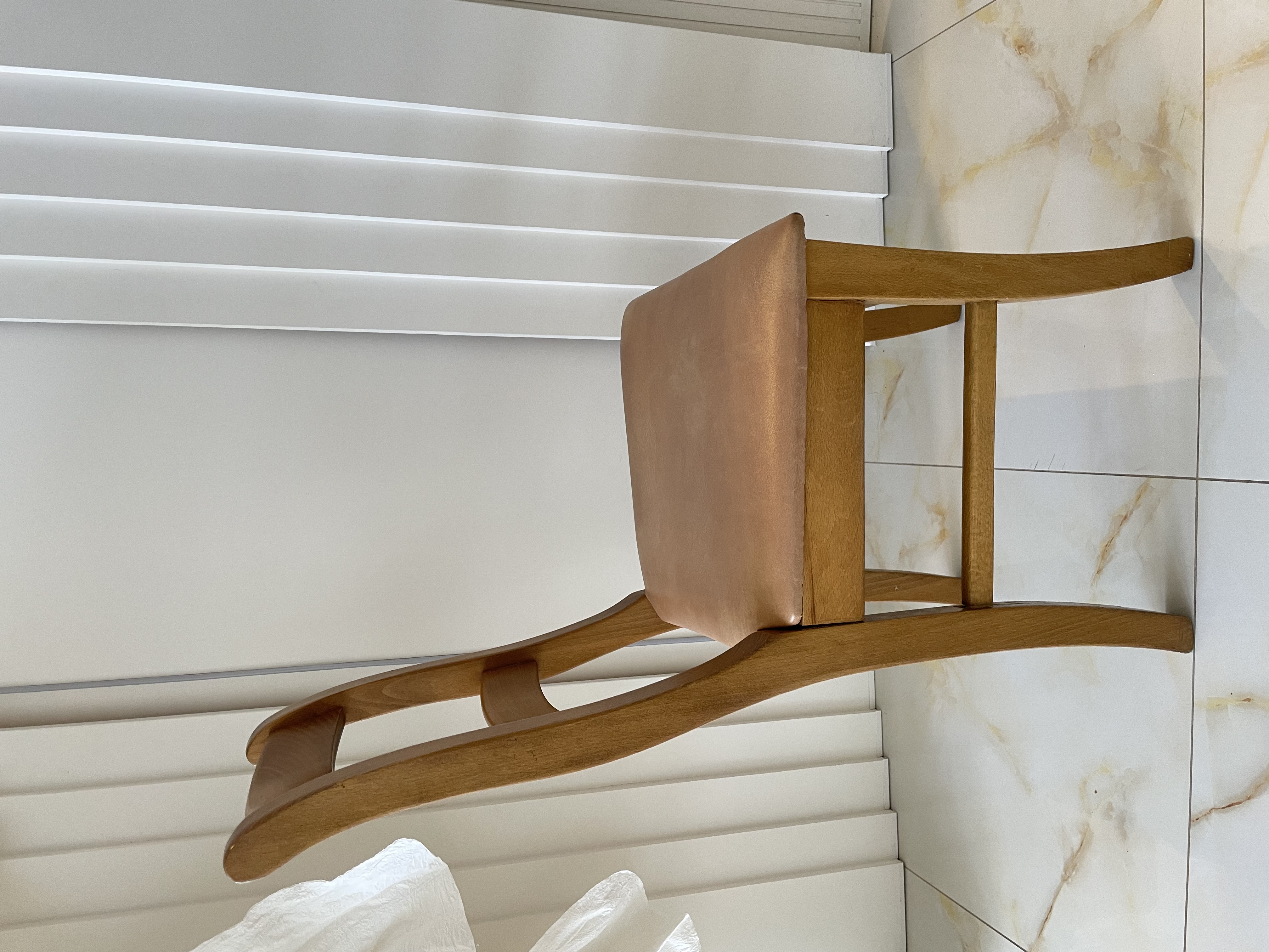 Scaune lemn masiv de fag-culoare stejar, șezut tapițat din piele - Imagine 2