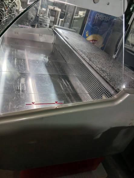 Vitrine frigorifice orizontale profesionale 1.2m – 4m pentru magazine, restaurante si supermarket - Imagine 3