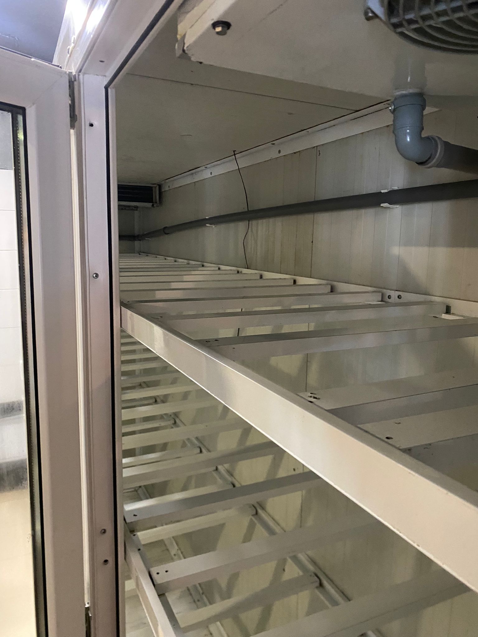 Vitrina frig in stare foarte buna - Imagine 3