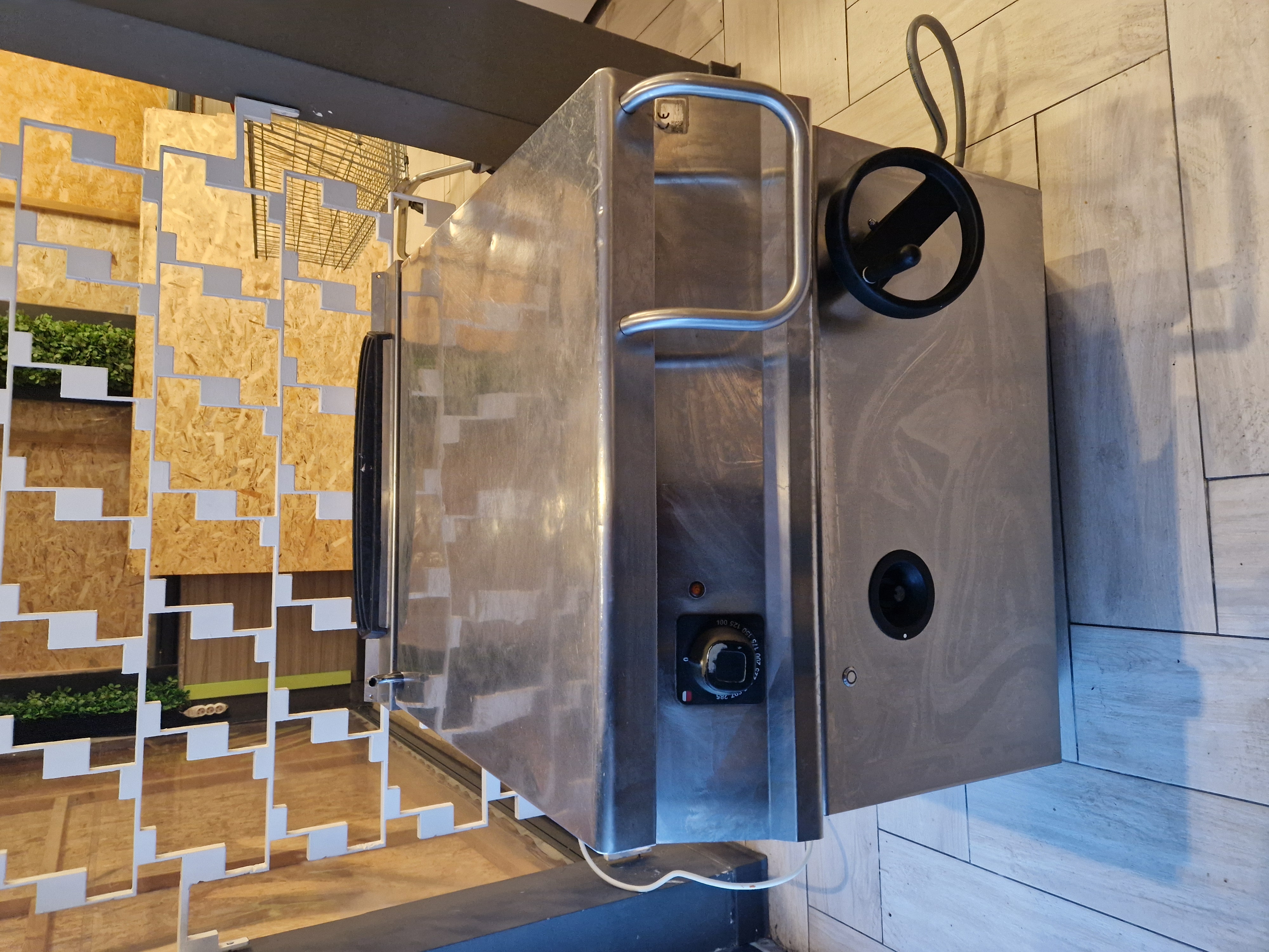 Tigaie basculantă 80l - Imagine 5