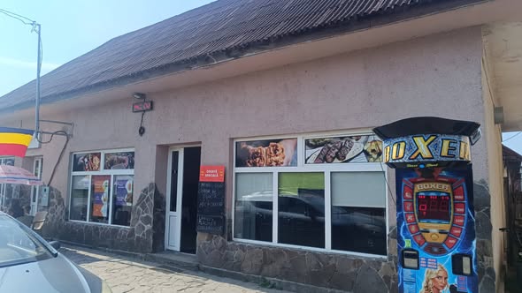 Afacere la cheie cu doua săli cu absolut tot