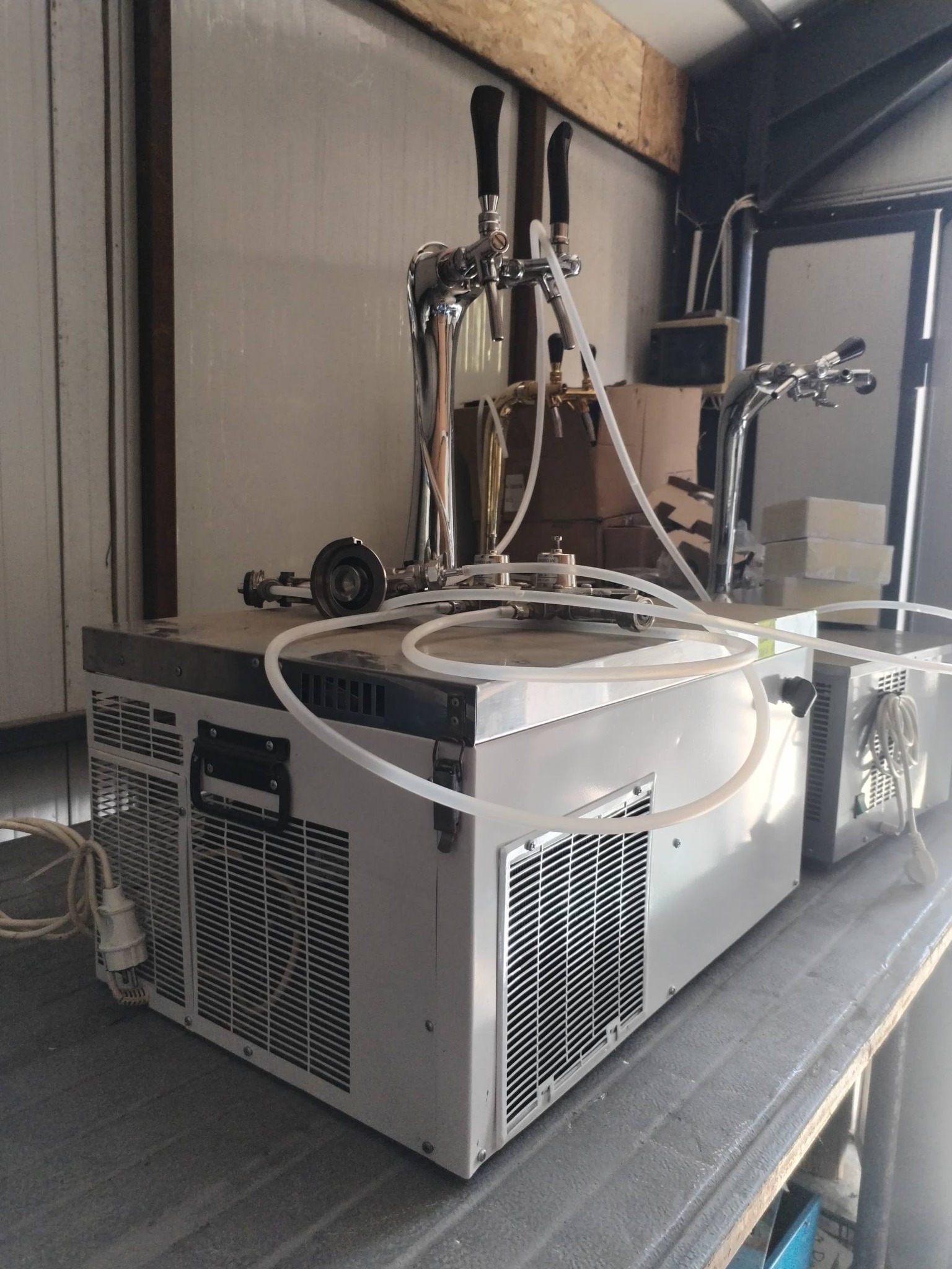 Dozator bere profesional mobil – modele diverse, garantie | Galati