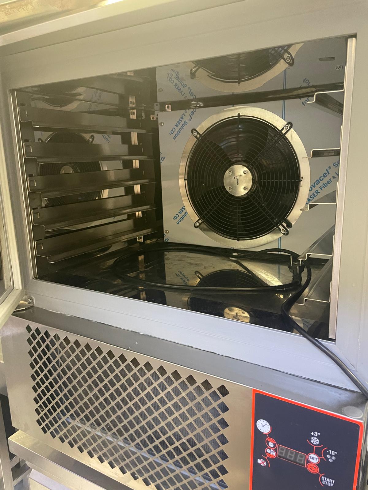 Abatitor/Blast chiller in stare perfecta - Imagine 2