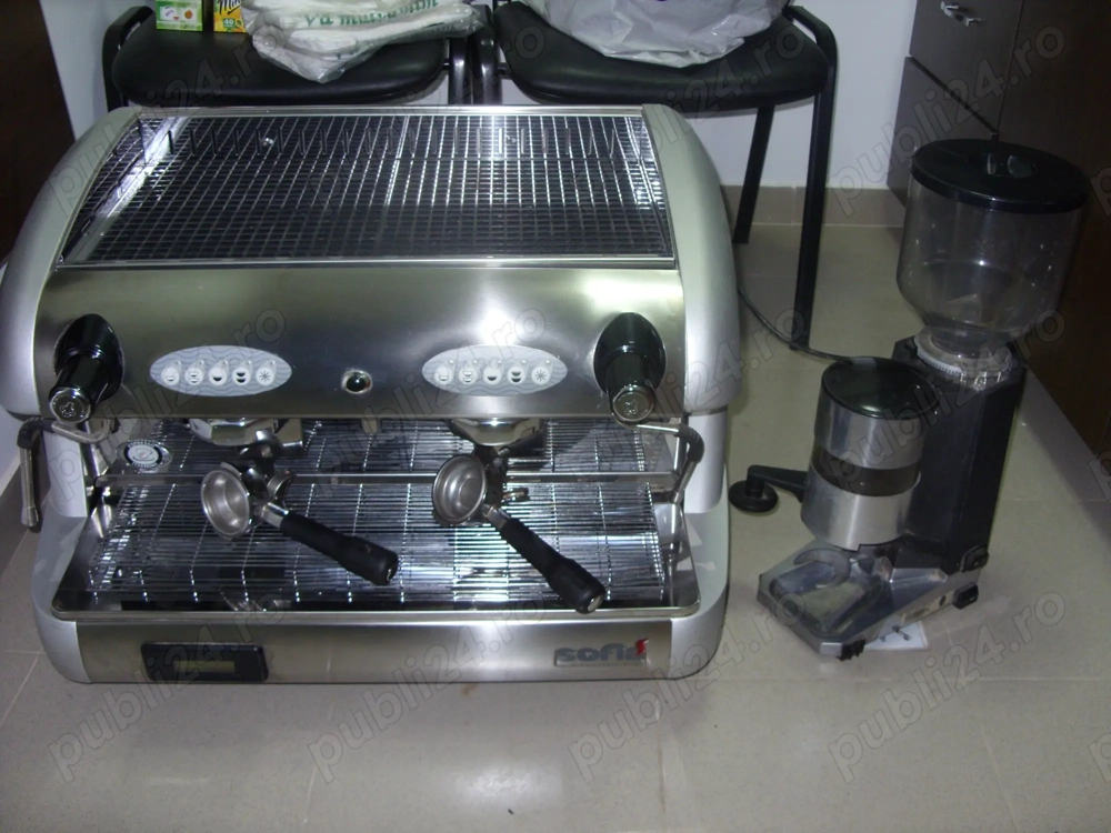 Espressor profesional Bianchi Sofia cu afișaj digital – aproape nou