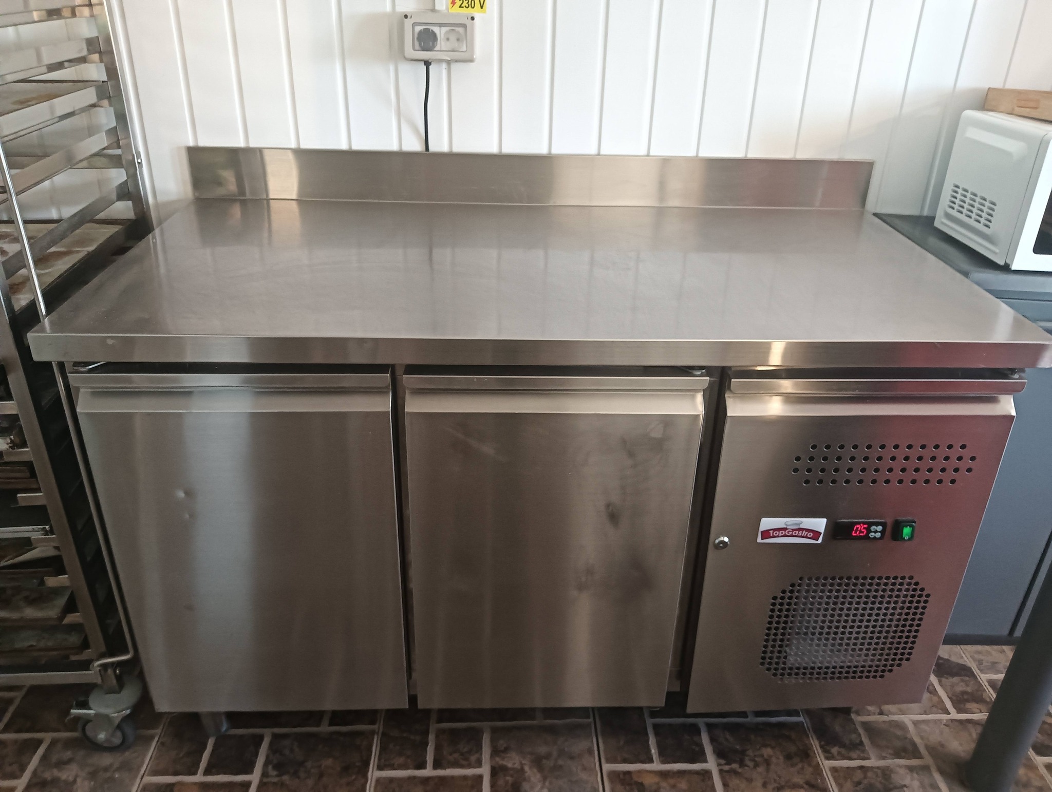 Masă frigorifică profesională inox – blat de lucru HoReCa | 3000 lei - Imagine 3