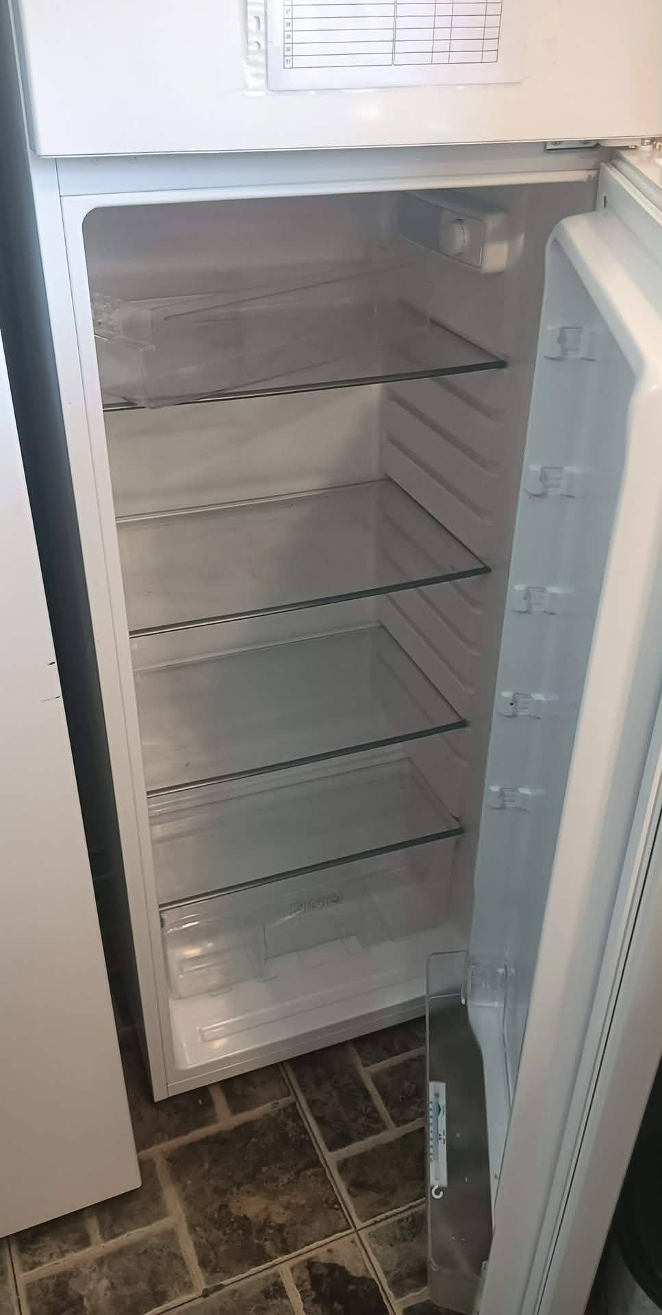 Frigider profesional alb cu o usa – depozitare produse HoReCa