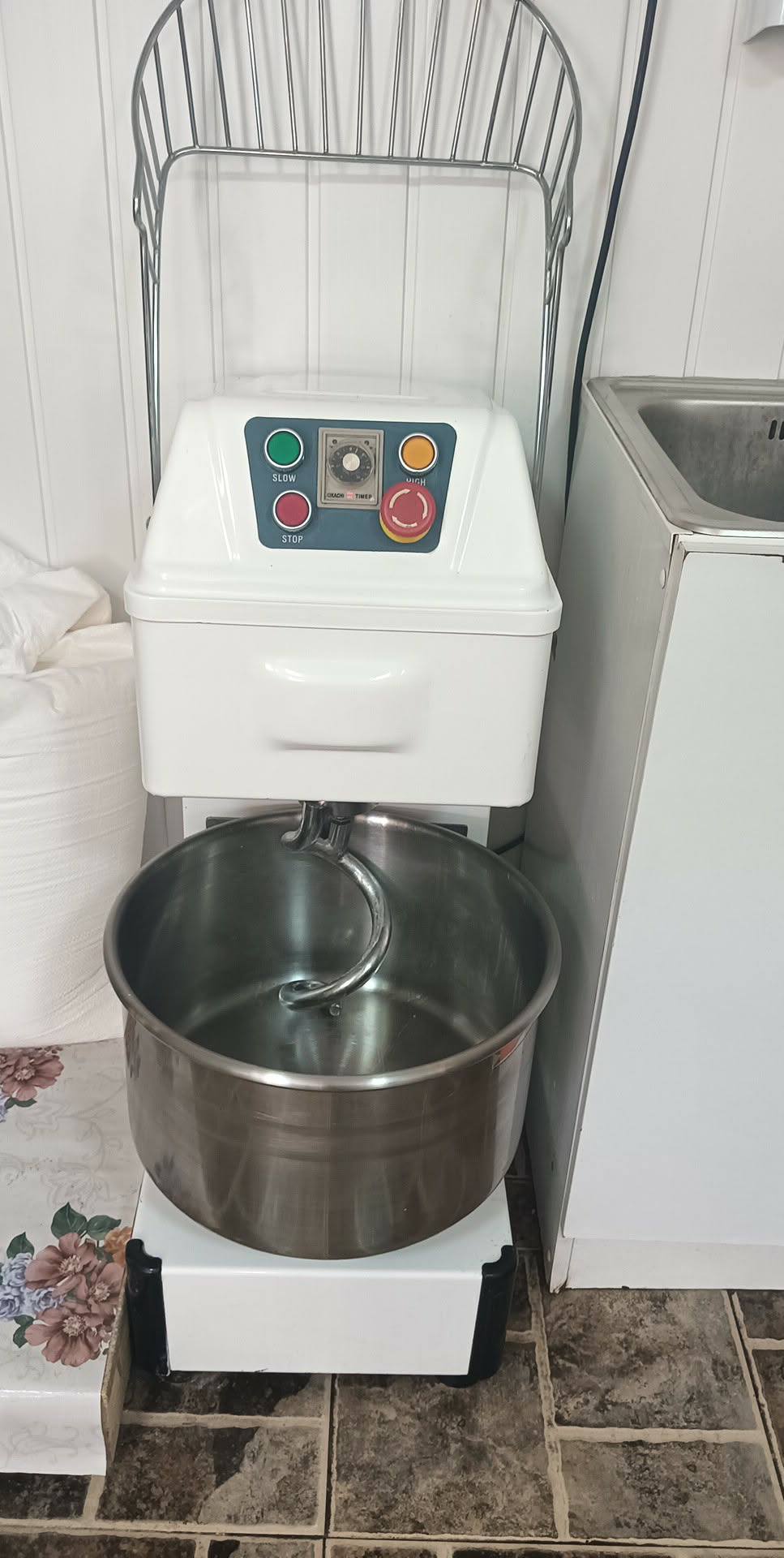 Malaxor profesional aluat spirala – echipament pentru brutarie, pizzerie si patiserie