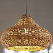 Lustra lampa ratan