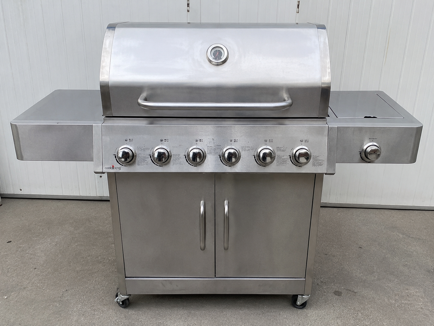 Vand grill pe gaz 