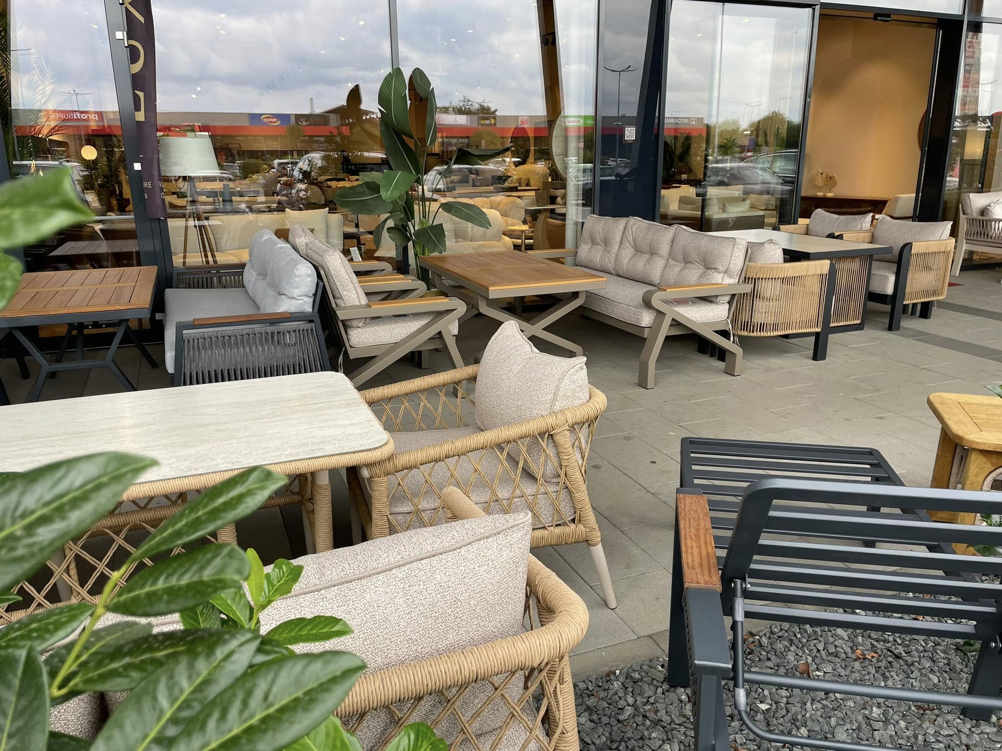 Mobilier terasa HoReCa pentru restaurante si beach bar