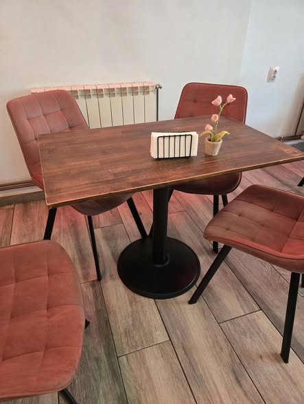Vand mese / masa cafenea din fag masiv – doua dimensiuni | Ideale pentru restaurante, cafenele si bistro