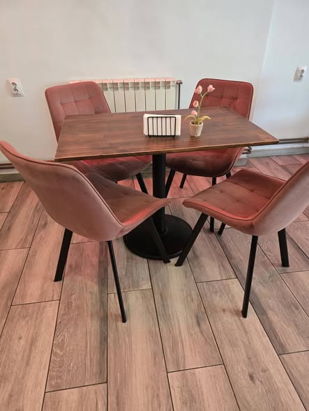 Vand mese / masa cafenea din fag masiv – doua dimensiuni | Ideale pentru restaurante, cafenele si bistro - Imagine 2