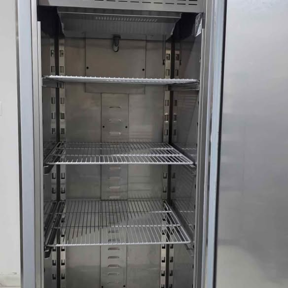 Dulap frigorific inox profesional horeca – capacitate mare pentru restaurante, fast food si laboratoare
