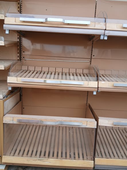 Rafturi profesionale pentru magazin – mobilier comercial pentru supermarket si retail – Timisoara