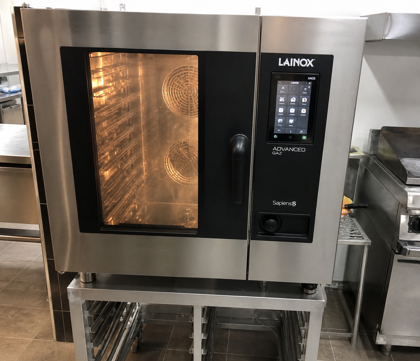 Cuptor profesional pe convectie Lainox cu autospalare – 10 tavi – alimentare gaz