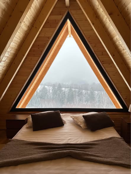 Afacere la cheie de vanzare – Complex cabanute turistice in Moieciu de Jos - Brasov