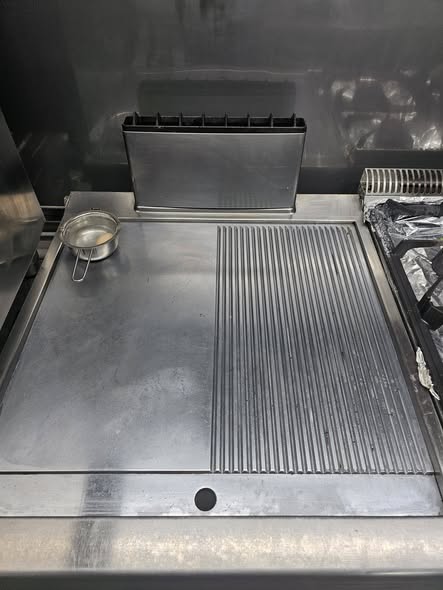 Fry-top / Plita, grill profesionala pe gaz horeca – stare perfecta - Imagine 3