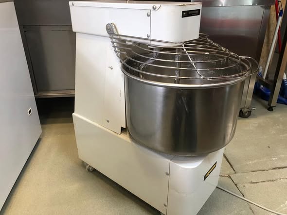 Malaxor profesional spirala Resto Italia 17 KG – Made in Italy 🇮🇹