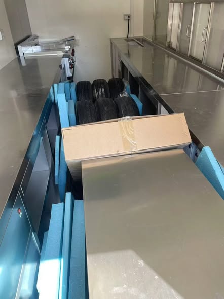 Carucior bufet / Food Trailer ERZODA ETF-2 NOU – complet echipat rulota - Imagine 3