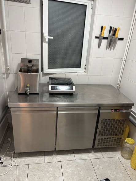 Masa frigorifica profesionala inox horeca – stare foarte buna - Imagine 2