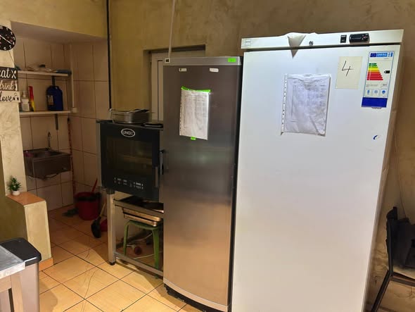 Frigidere profesionale horeca soldat – inox – perfecte pentru restaurante si magazine – Bucuresti