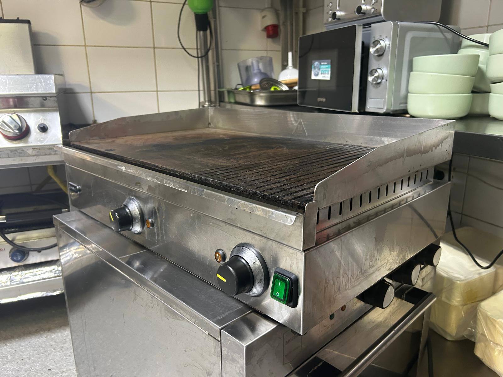 Fry Top / Grill profesional electric horeca inox – plita neteda si striata - Imagine 2