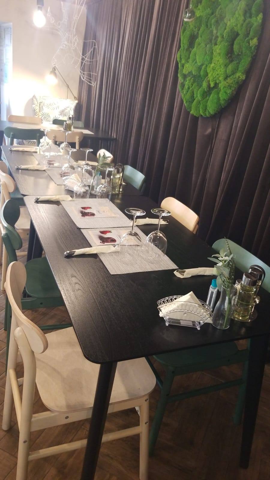 Mese negre Lisabo horeca – design modern pentru restaurant sau cafenea