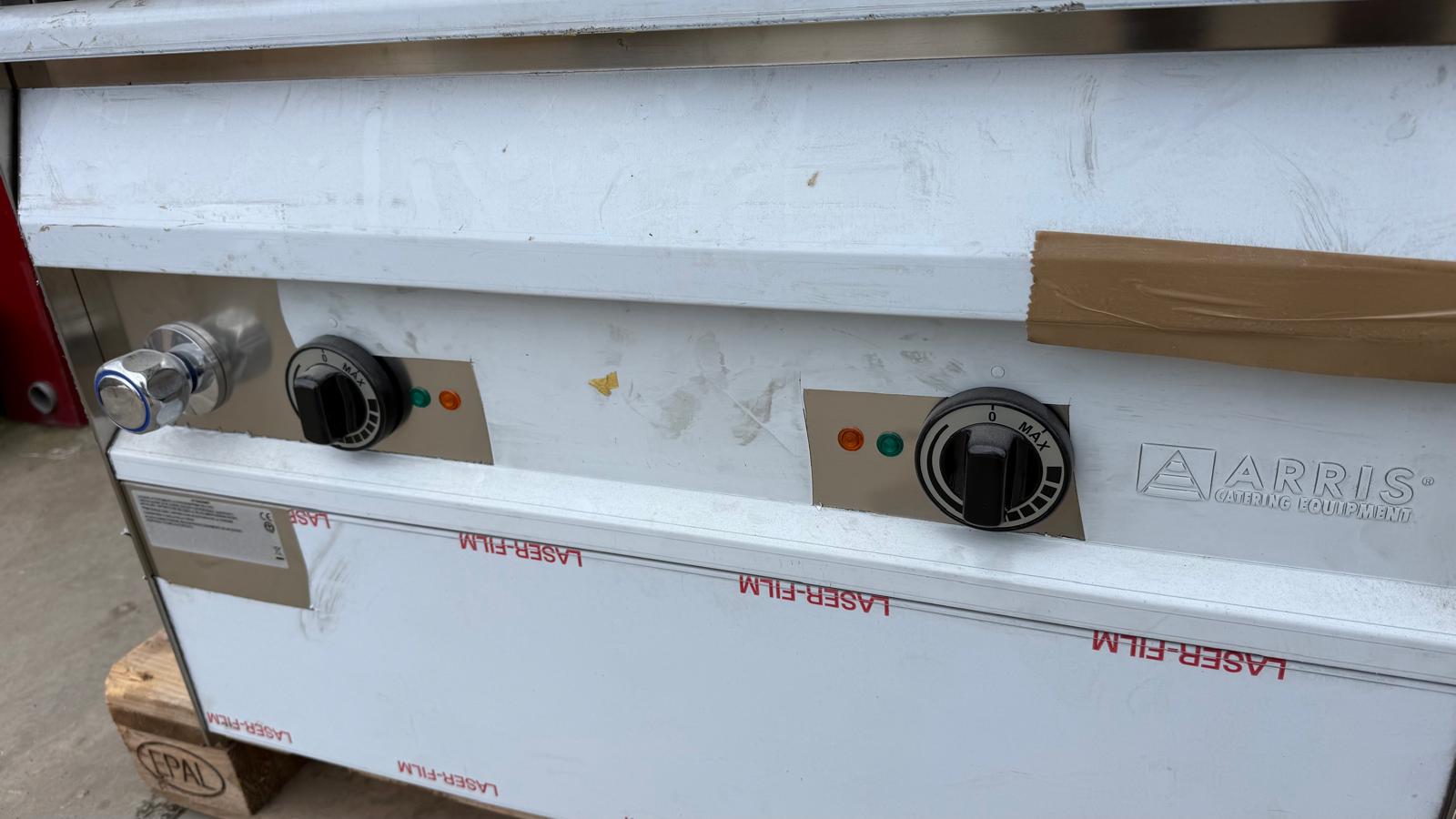 Gratar profesional electric pe apă Arris linia 900 nou - Imagine 5