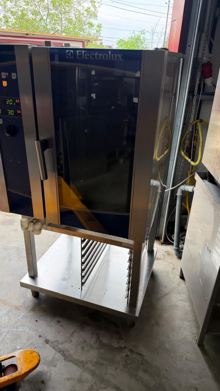 Cuptor gastronomic Electrolux Air o Convect 10 tavi gn 1/1 - Imagine 2