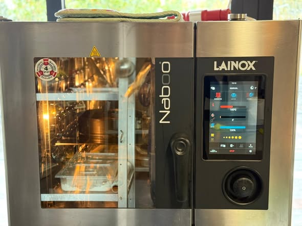 Cuptor profesional convectie + abur LAINOX NABOO 7 GN 1/1 cu boiler si touch screen – ideal restaurante, cofetarii, brutarii si catering - Imagine 2