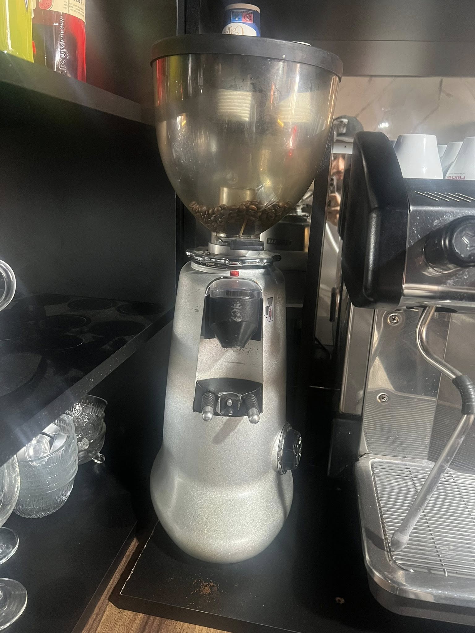 Rasnita cafea profesionala pentru espresso – ideala pentru cafenea, coffee shop si business HoReCa